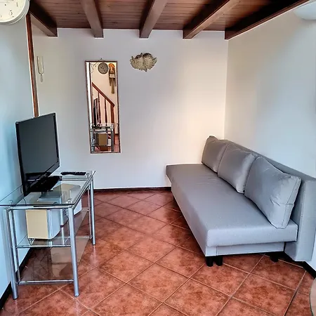 Old Town Mezzanine アパート *